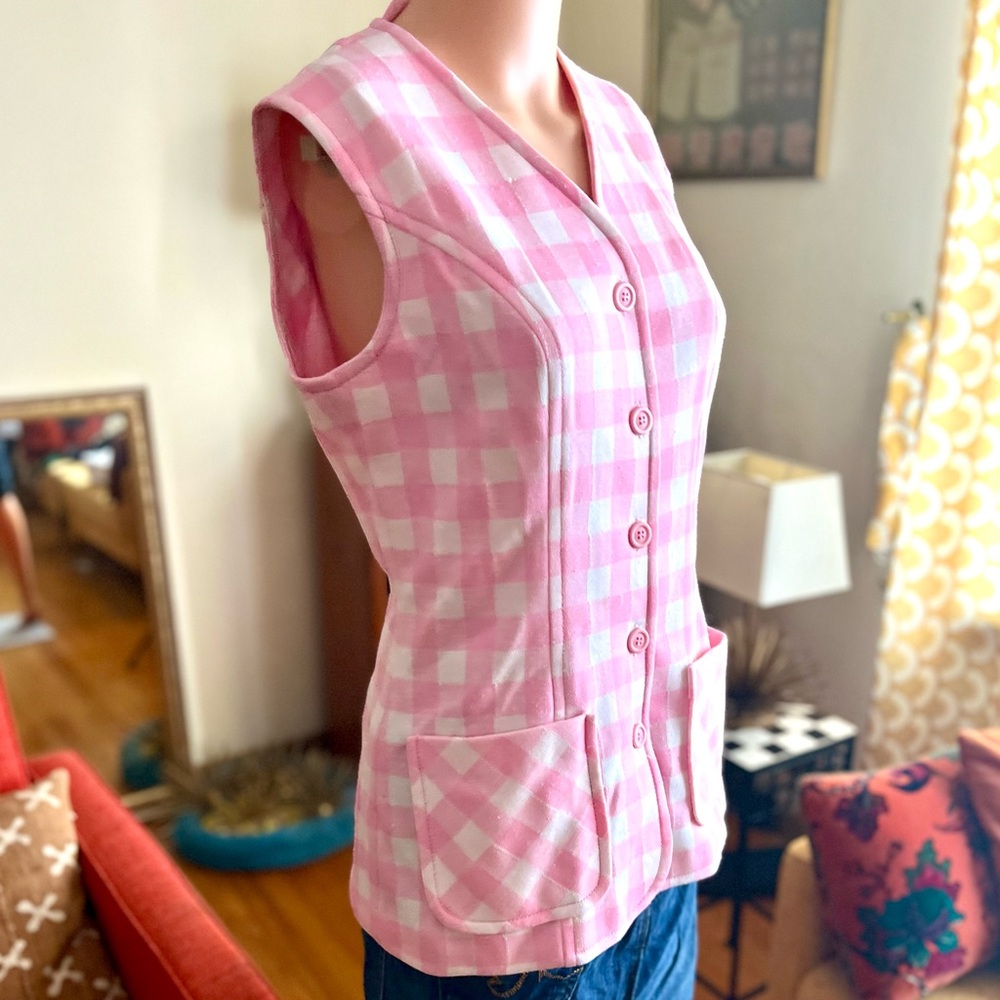 Vintage 1970s pink & white gingham vest w/pockets - Picture 3 of 8